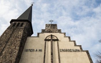 Óbudai evangélikus templom homlokzata