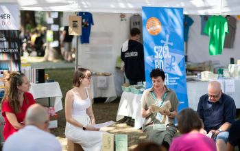 beszélgetés a ráérős és a sietős történetekről