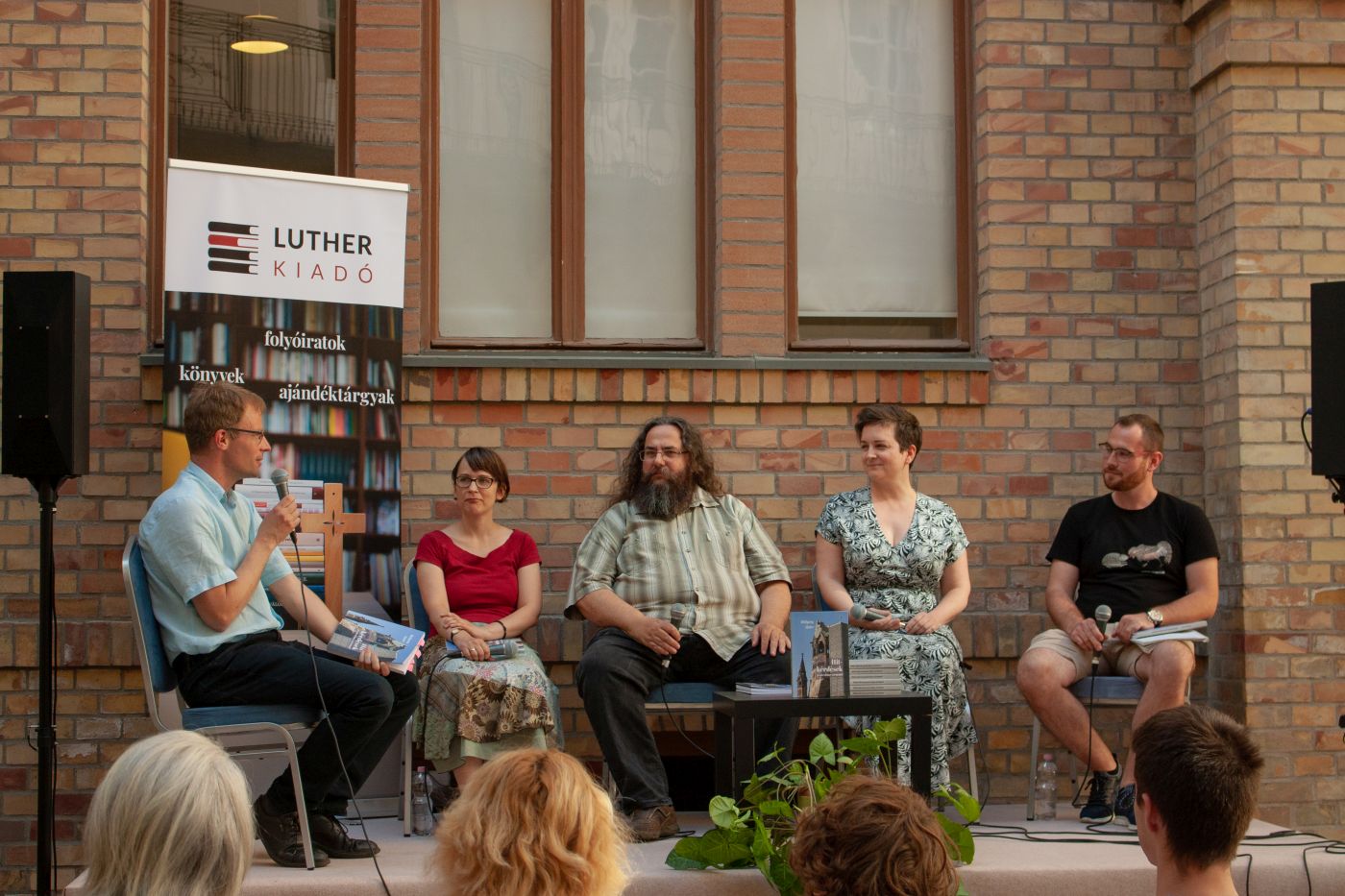 20210701 nyari konyvvasar Balla Maria 5