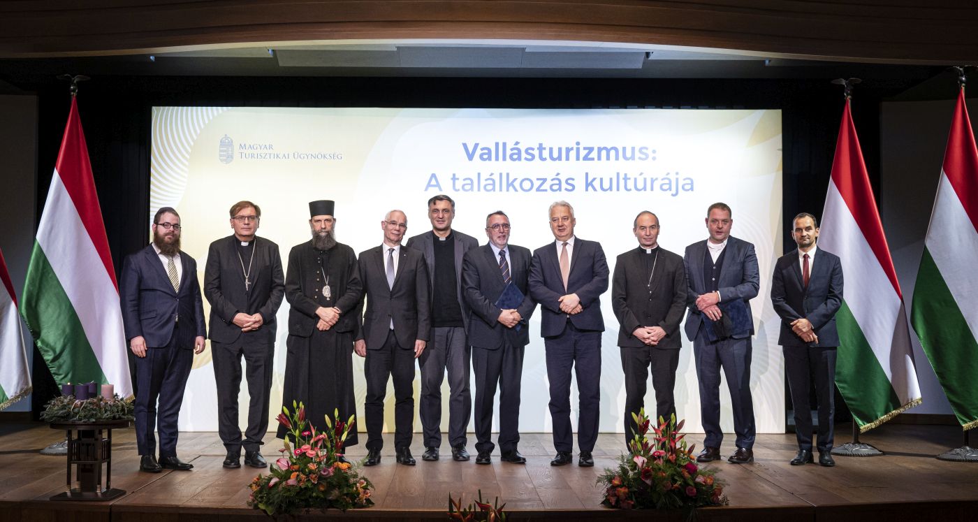 20211201 Nemzeti Vallasturizmus Tanacs foto MTI Szigetvary Zsolt