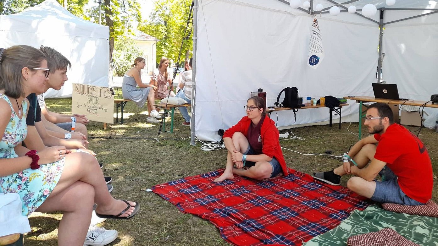 workhop a Szélrózsa Küldetés sátrában