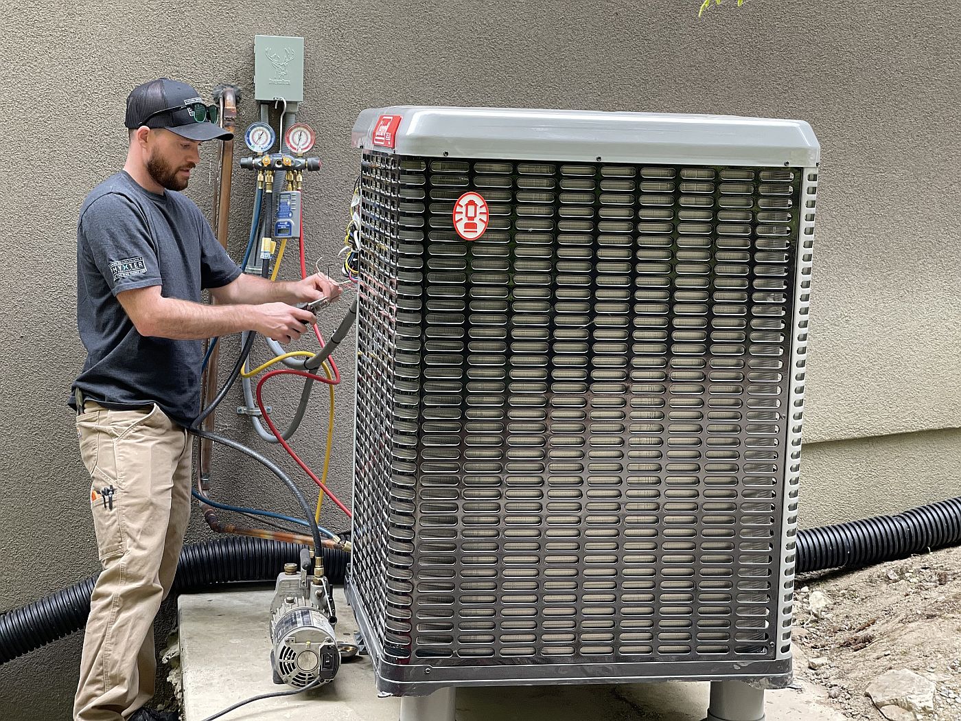 Heat Pump Installation wikimedia