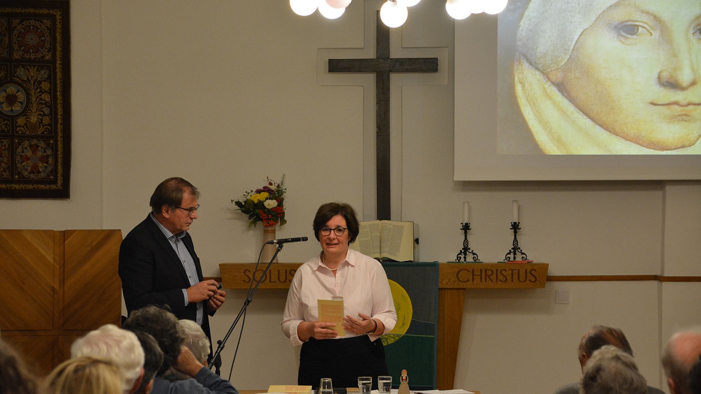 budavári evangélikus szabadegyetem Bóra Katalinról