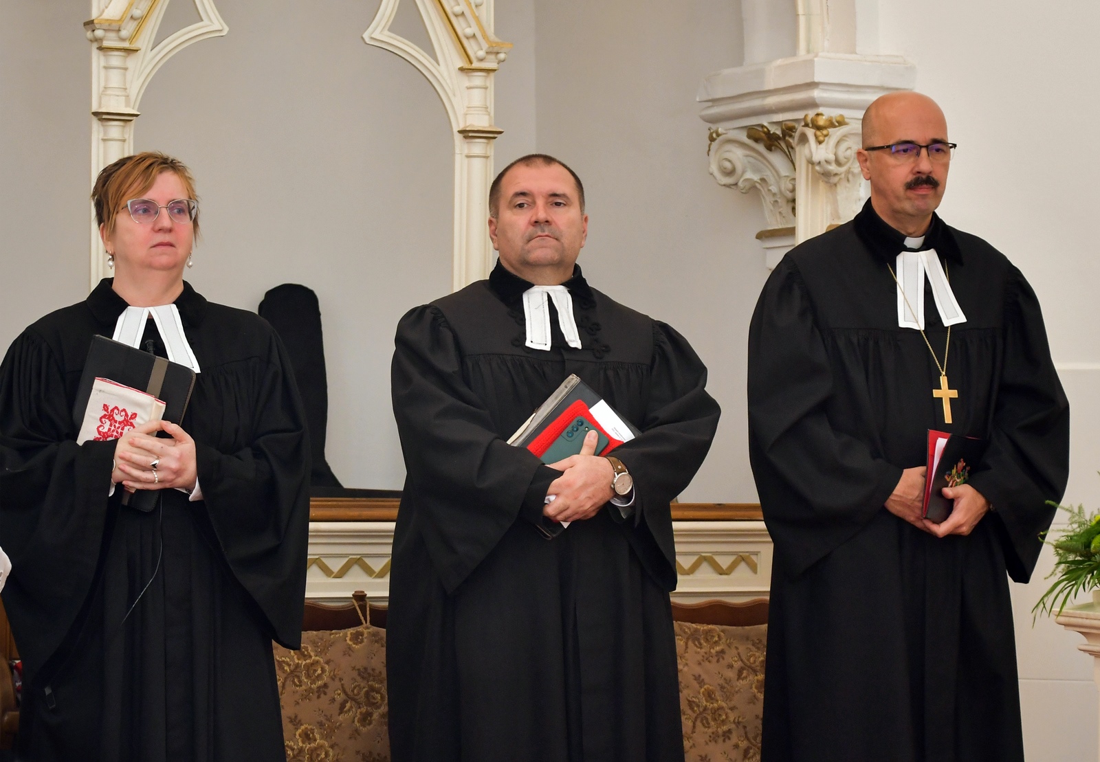 A torony az ég felé mutat