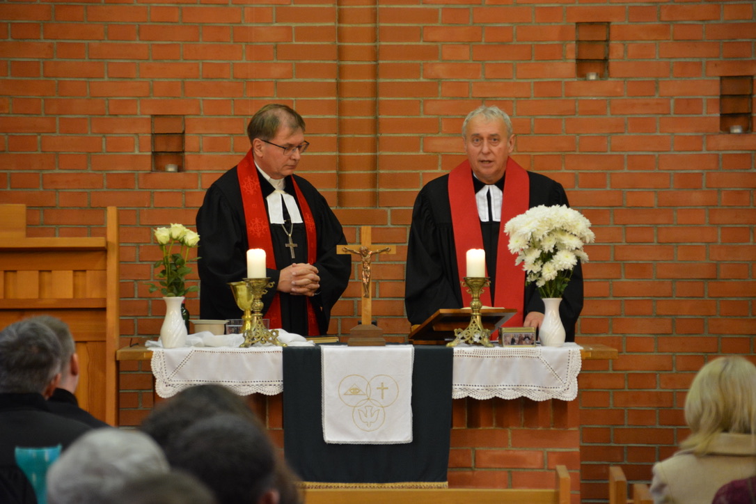 Lóczy Tibor lelkésszé szentelése Budaörsön
