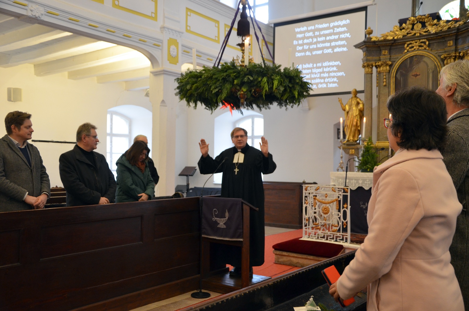 A lelkészutánpótlásról egyeztettek a V6-ok egyházvezetői