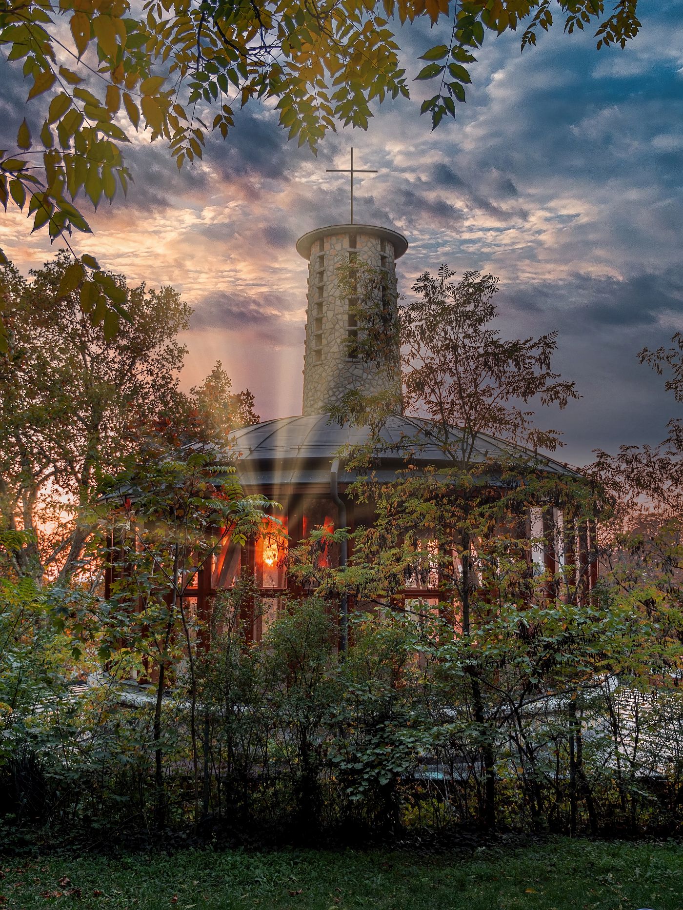 Balatonboglar evangelikus templom felragyogas foto Boroczky Bulcsu