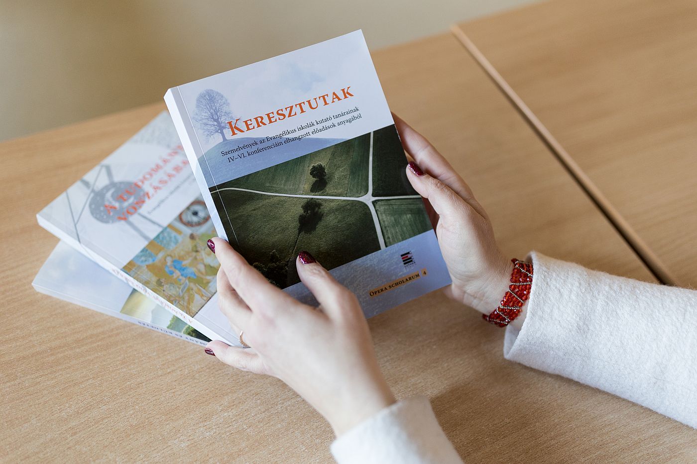 kutati tanari konferenciak kotetei foto Magyari Marton