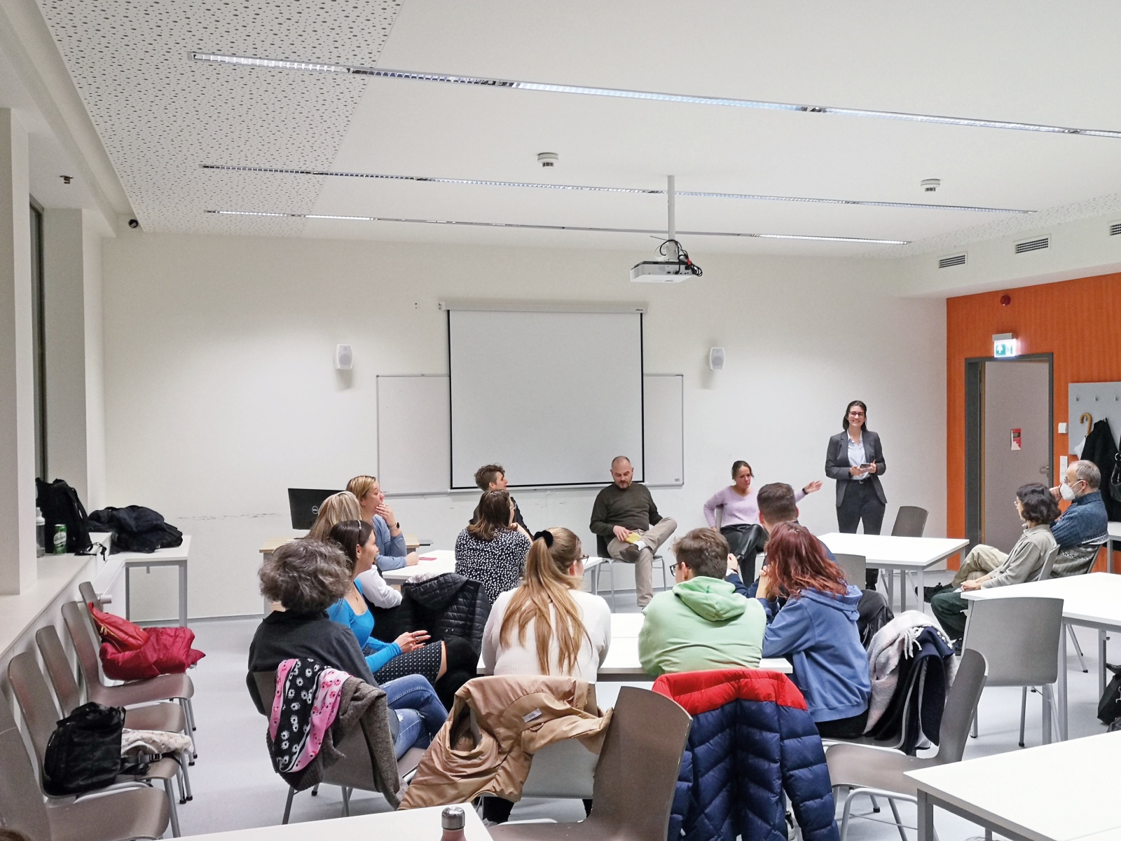 Közösségépítés egyetemen, fesztiválon, táborban