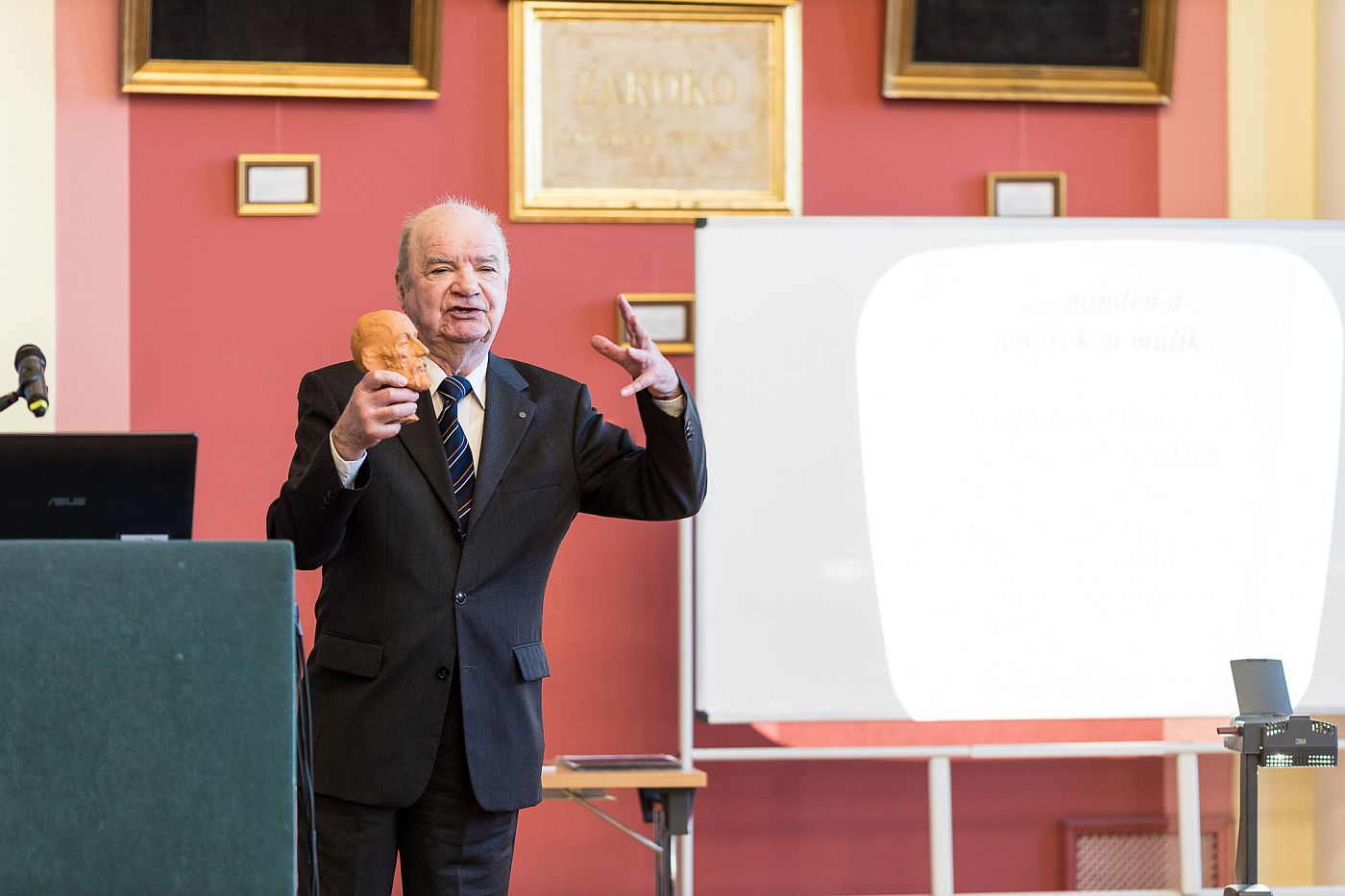 20230324 kutato tanarok konferenciaja Fasori gimnazium foto Magyari Marton Evangelikus Neveles 3