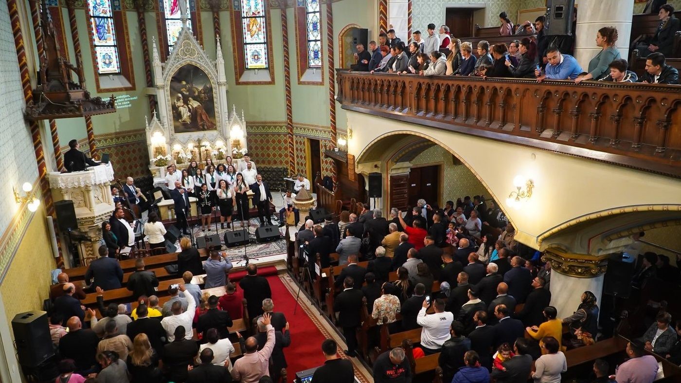 protestáns cigánymissziós konferencia a fasori evangélikus templomban