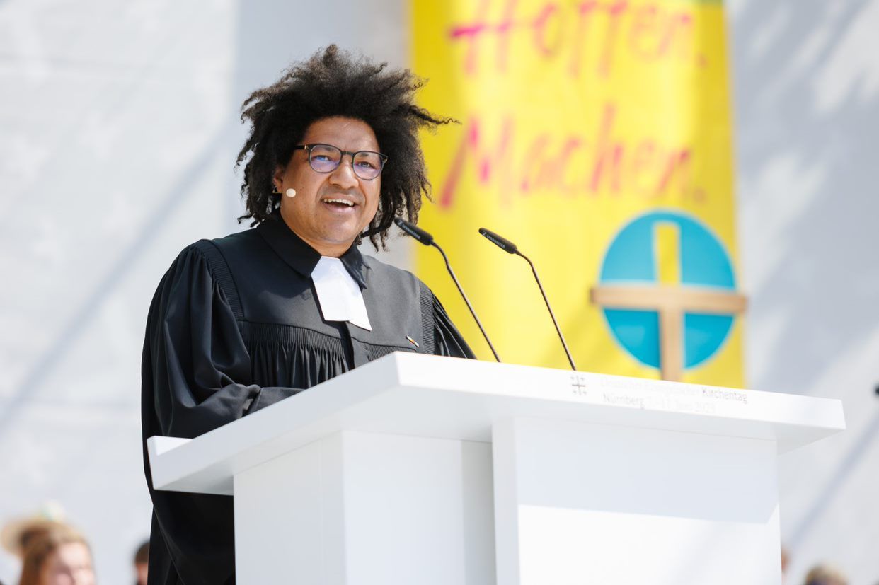 38. Kirchentag záró istentisztelete – igét hirdetett Quinton Caesar