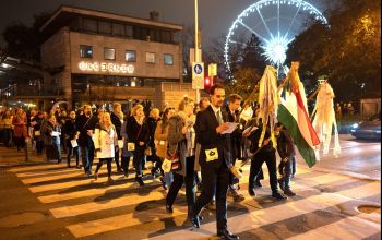 tanárballagás - egyházi iskolák tanárainak szolidaritása