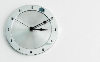 óra másodpercmutatóval