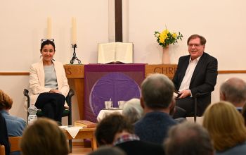 Gryllus Dork a abudavári evangélikus szabadegyetem vendégeként