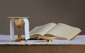 úrvacsorai kehely és ostya