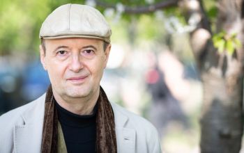 Csermely Péter Széchenyi-díjas biokémikus, hálózatkutató, a Magyar Tudományos Akadémia rendes tagja